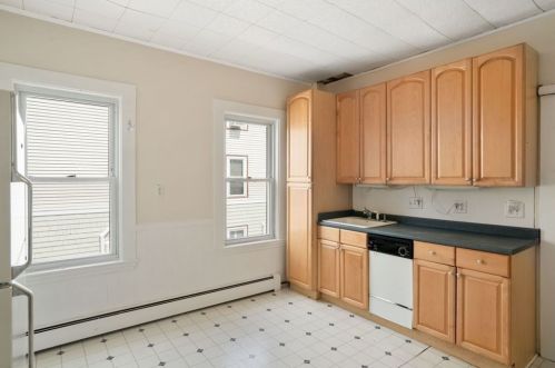 39 Goldsmith St, Boston MA exterior