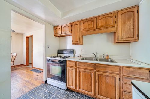 127 Richland Dr, Pittsburgh PA 15235-4413 exterior