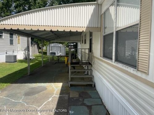 10 Helen Ave, Jackson Twp, NJ 08527-3110