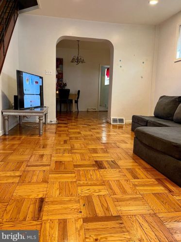 123 9 St, Darby PA 19023-1602 exterior