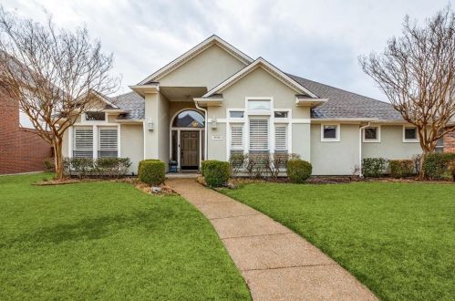 3836 Granbury Dr, Dallas TX 75287-4931 exterior