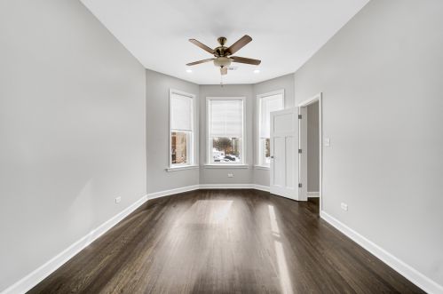 3750 Cermak Rd, Chicago IL  60623-3013 exterior