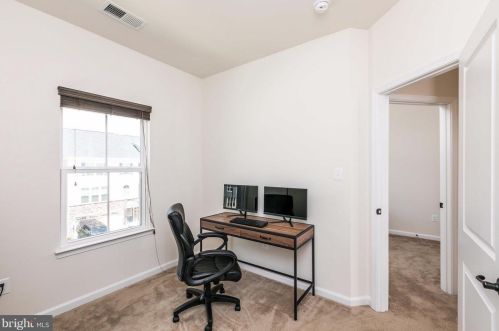 515 Fox River Hills Way, Glen Burnie MD 21060-8488 exterior