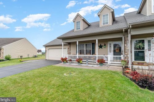 473 Daisy Dr, Groffdale, PA 17557-8716