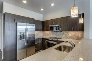 954 Union St, Seattle WA  98122-3823 exterior