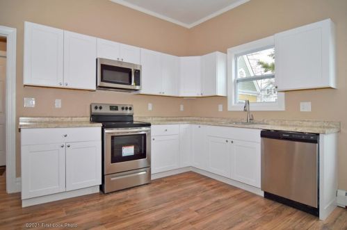 261 Admiral St, Providence RI 02908-1331 exterior