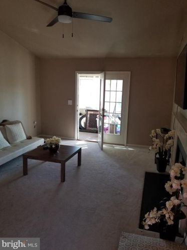 2057 Raleigh Rd, Hummelstown PA  17036-8750 exterior