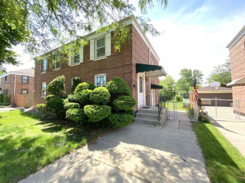 5111 63rd Pl, Chicago, IL 60638-5753