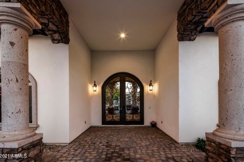 2375 Cloud Dr, Chandler AZ 85249-3781 exterior