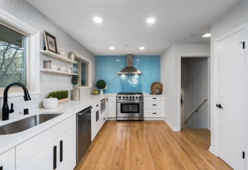 229 Bergen Dr, Milwaukee WI  53217-2308 exterior