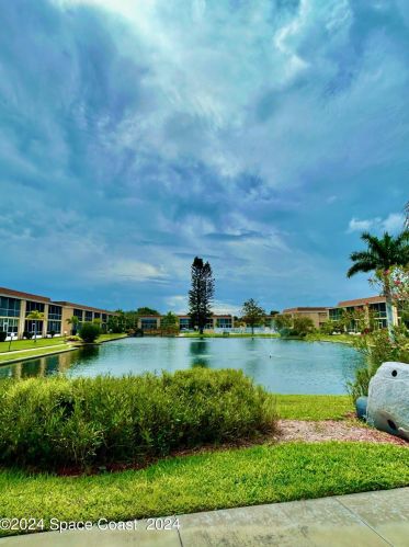 2135 Courtenay Pkwy, Merritt Island FL 32953-4261 exterior