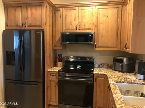 36236 11 Ave, Phoenix AZ 85013-3074 exterior