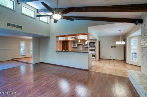 9226 33 Way, Phoenix AZ 85028-4920 exterior