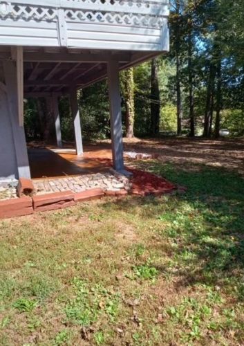 703 Lake Dr, Lithonia GA  30039-6635 exterior