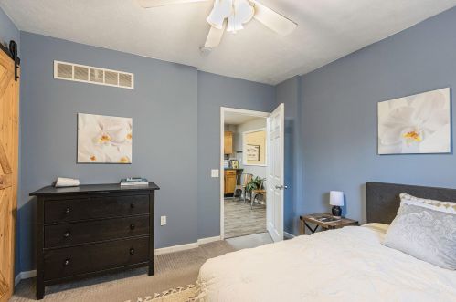 210 Maple St, Kalamazoo MI 49004-1315 exterior