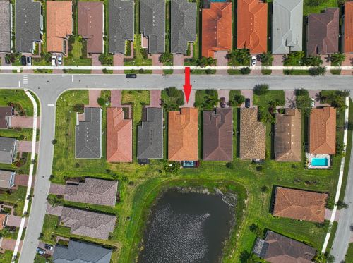 9601 Royal Poinciana Dr, Fort Pierce FL  34987-2508 exterior