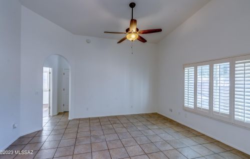 3295 Bear Spring Trl, Tucson AZ  85745-4162 exterior