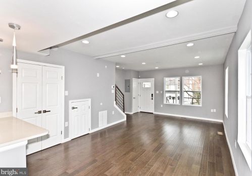 4650 Hayes St, Washington DC 20019-3611 exterior