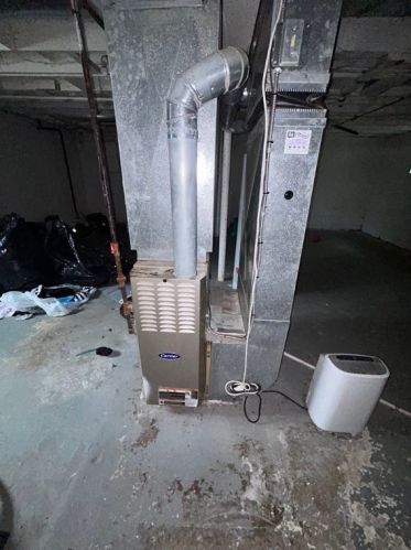 326 Dorothy Dr, Pittsburgh PA 15235-1830 exterior