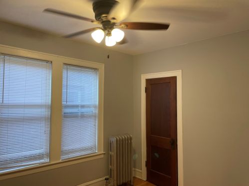 8415 Seeley Ave, Chicago IL 60645-5104 exterior