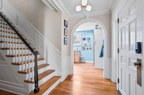 5387 Northumberland St, Pittsburgh PA  15217-1119 exterior