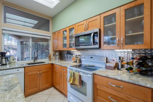 2261 Gerbera Way, Tucson AZ 85755-7167 exterior