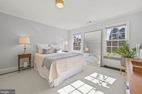 3324 Reservoir Rd, Washington DC  20007-2311 exterior