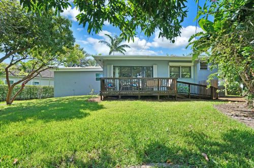 423 3 St, Boca Raton FL 33486-4554 exterior