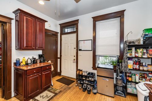 2723 Kimball Ave, Chicago IL 60647-1222 exterior