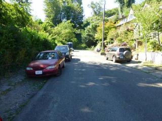 2423 Everett Ave, Seattle, WA 98102-4066