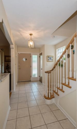 6123 Springfield Ave, Chicago, IL 60659-3109