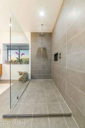 4831 Calle Bujia, Tucson AZ 85718-5218 exterior