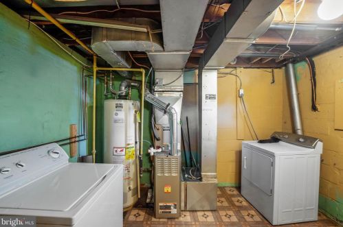 2416 Eccleston St, Silver Spring MD 20902-4830 exterior