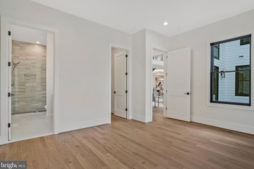 1520 Brookhaven Dr, Mc Lean VA  22101-4127 exterior