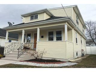 228 Clarendon St, Cranston, RI 02910-2930