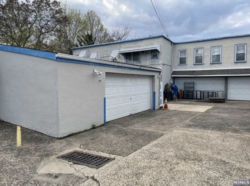 55 Clinton Pl, East Rutherford NJ 07073-1323 exterior