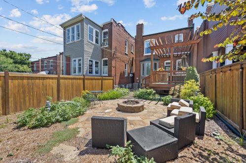 4221 Flad Ave, Saint Louis MO 63110-3919 exterior