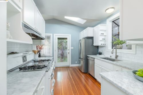 733 Ramona, Berkeley CA 94706-2104 exterior