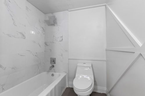 1624 Jancey St, Pittsburgh PA  15206-1327 exterior