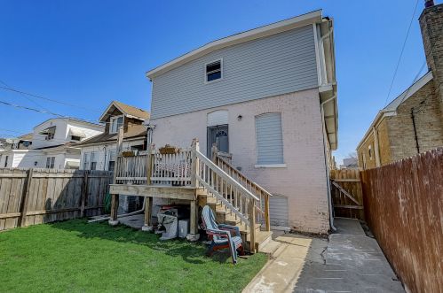 2418 Mcvicker Ave, Chicago IL 60639-2218 exterior