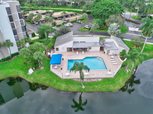 6530 Boca Del Mar Dr, Boca Raton FL  33433-5732 exterior