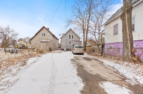 2410 12th St, Milwaukee WI  53215-3111 exterior