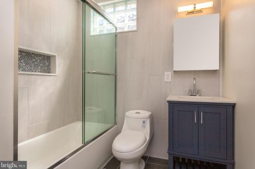 1153 Daly St, Philadelphia PA  19148-3018 exterior