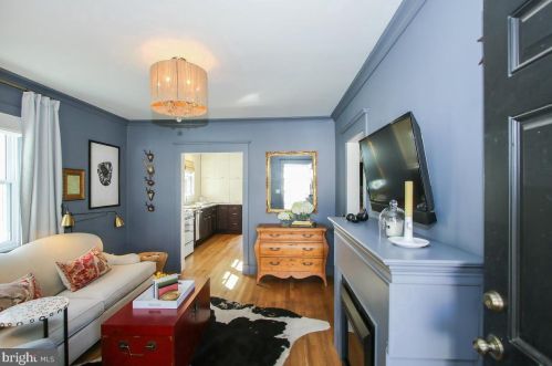 427 Mcarthur Dr, Rockville MD  20850-1581 exterior