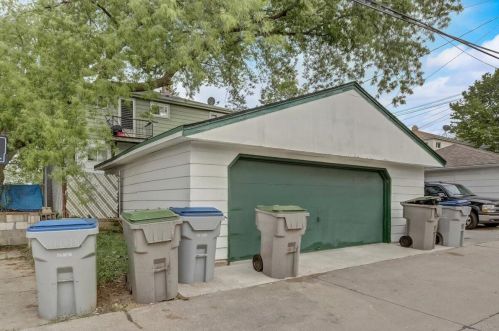 4419 20th St, Milwaukee WI  53209-6338 exterior