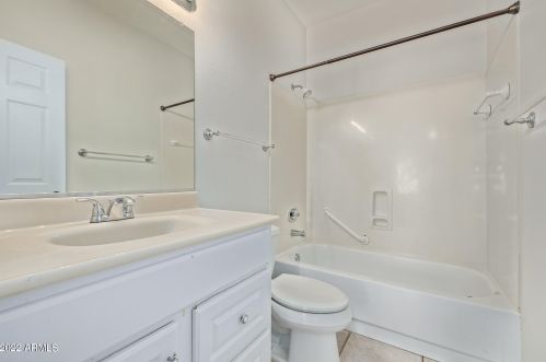 15432 22 Pl, Phoenix AZ 85042-8104 exterior