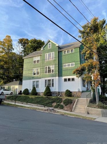 25 Kimball Dr, New Britain CT  06051-3338 exterior