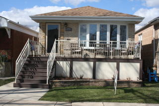 10518 Whipple St, Chicago IL  60655-2035 exterior