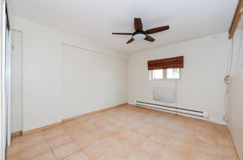 179 Cross St, Bronx NY 10464-1225 exterior