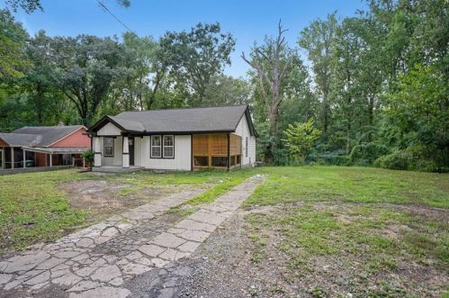 994 Ada Ave, Atlanta, GA 30318-4617